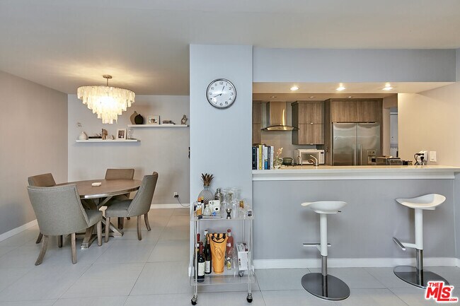 Photo - 600 W 9th St Unit 805