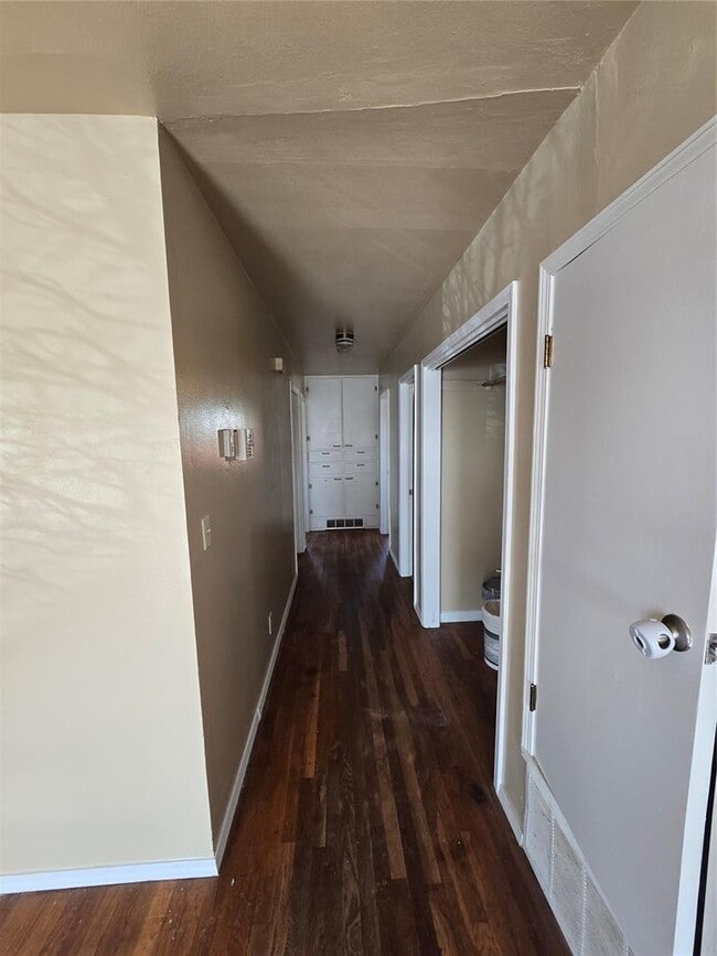 Photo - 1216 N Thomas St