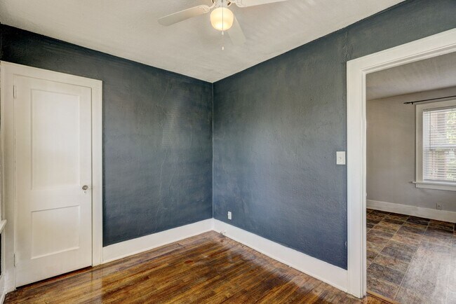 Photo - 1 Bed 1 Bath apartment in Okc close to Plaza District!