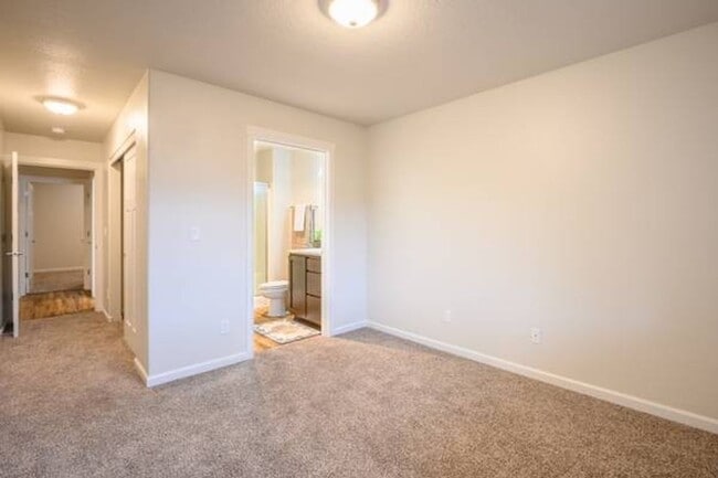 Photo - Dawson Village Apartments