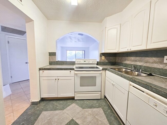 Photo - 7960 Colony Cir N Unit 305