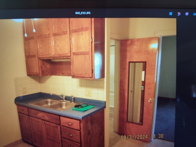 Photo - 605 Bremer St Unit A