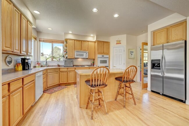 Photo - Beautiful Evergreen Home