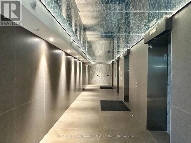 Photo - 448 Burnhamthorpe Rd W Unit 3206