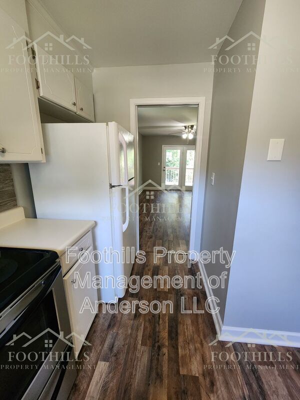 Photo - 613 N Pointe Creek
