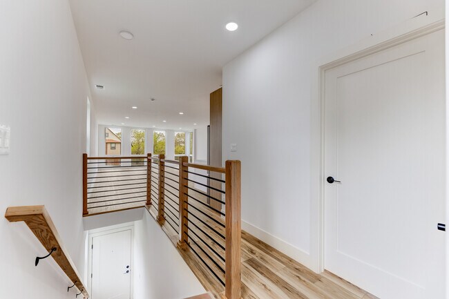 Photo - 5921 S Calumet Ave Unidad 1