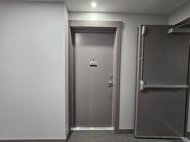 Photo - 33886 Pine St