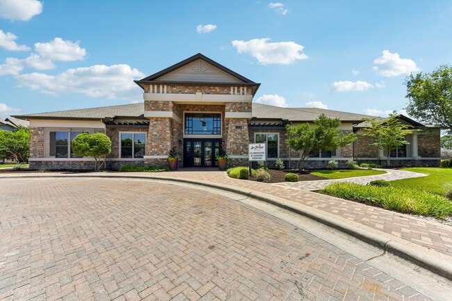 Las Brisas Apartments | Homes for rent in Round Rock, Texas