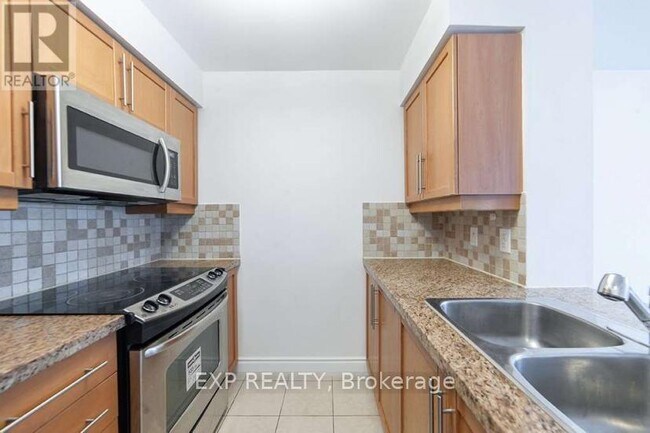 Photo - 25 Greenview Ave Unit 422