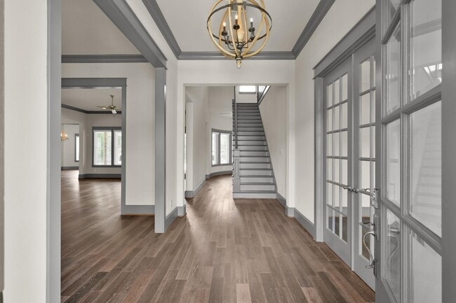 Building Photo - 2331 Bottlebrush Ln