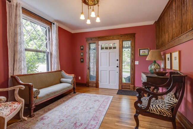 Photo - 1715 Cedar Ln
