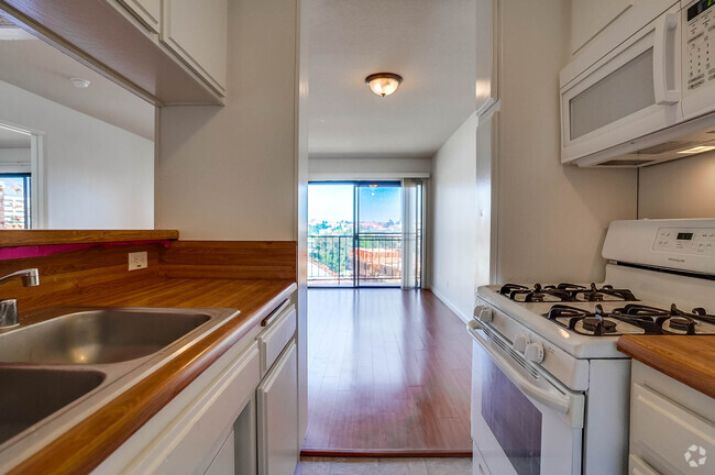 Kitchen area - 516 Glenrock Avenue Rental