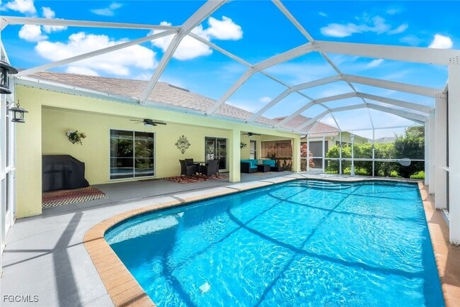 Building Photo - 14823 Calusa Palms Dr Rental