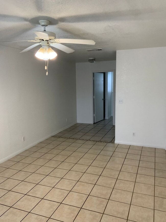 Photo - 202 W Mary Jane Dr Unit C