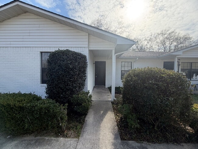 Building Photo - Apartment for Rent Unit 3