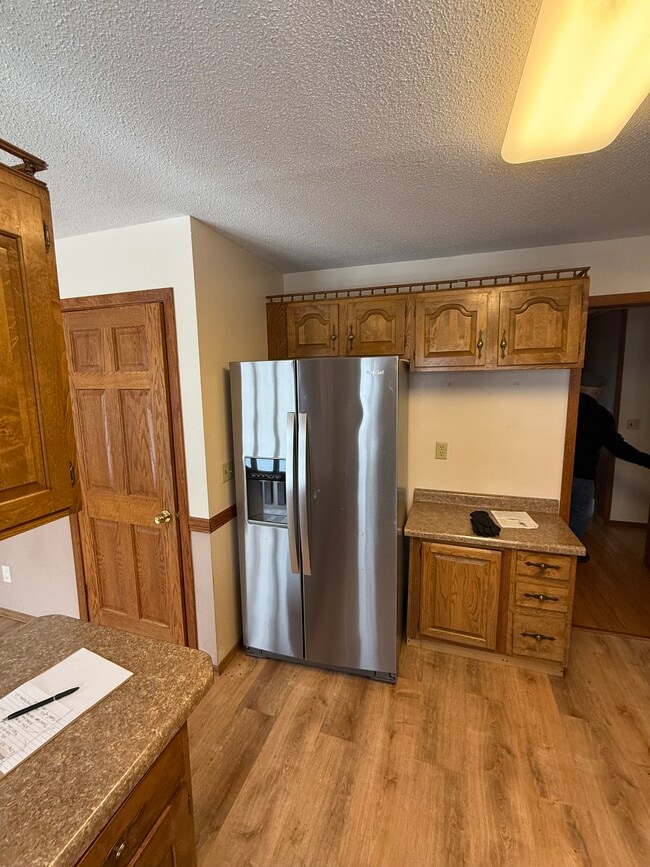 Photo - 4557 Island View Dr NE