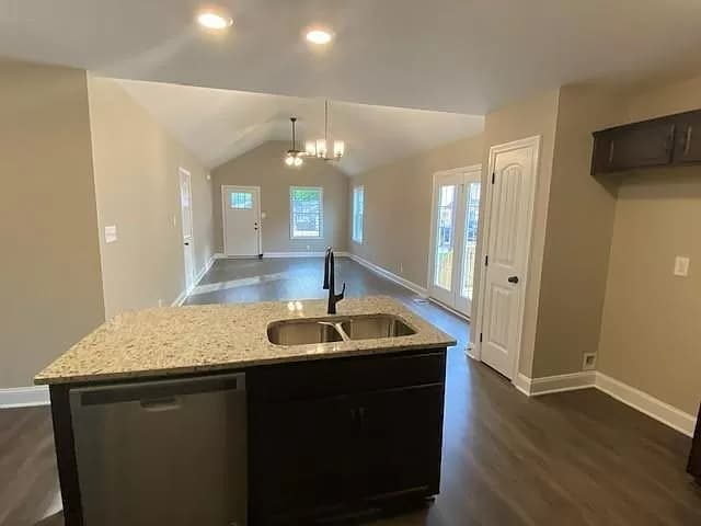 Photo - 201 Geneva Ln