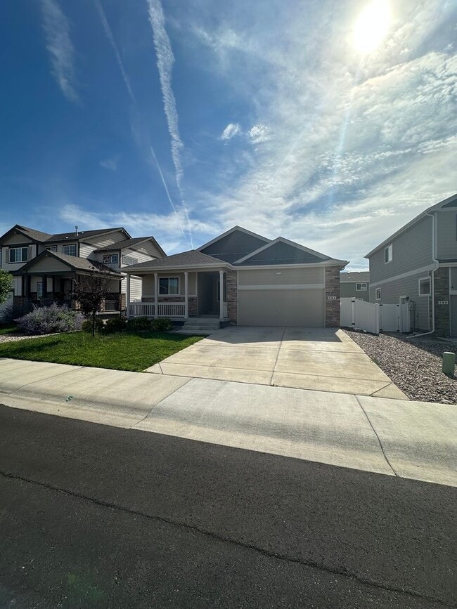 Building Photo - Beautiful 4bdrm Home In Severance