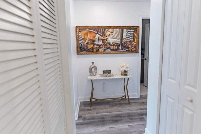 Photo - 2025 Sugar Maple Dr