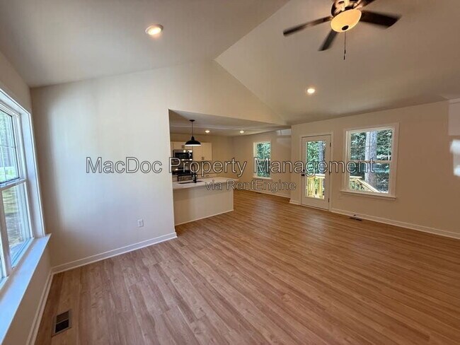 Photo - 387 Forest Grove Rd