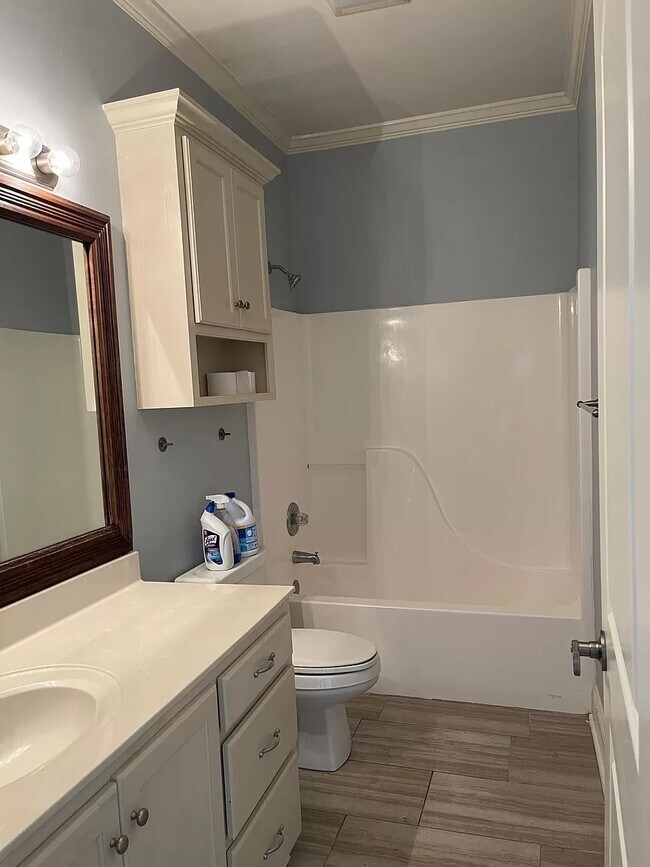 Photo - 232 Shadowbrush Bnd