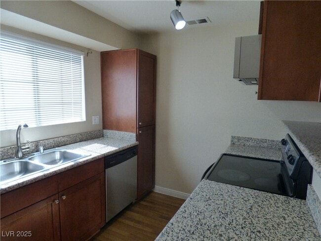 Building Photo - 2750 S Durango Dr Unit 2026 Rental