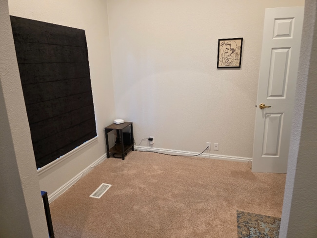 Photo - 4015 Wanda St