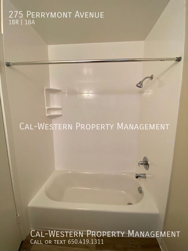 Photo - 275 Perrymont Ave