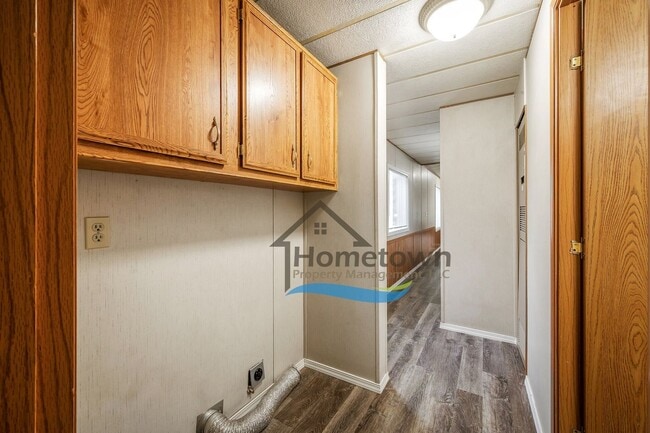 Photo - 2 Bedroom 1 Bath Home with Off-Street Park...