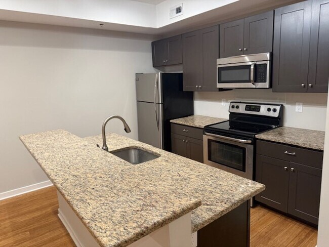 Photo - 2030 E Dauphin St Unidad 2030 E Dauphin Street #3