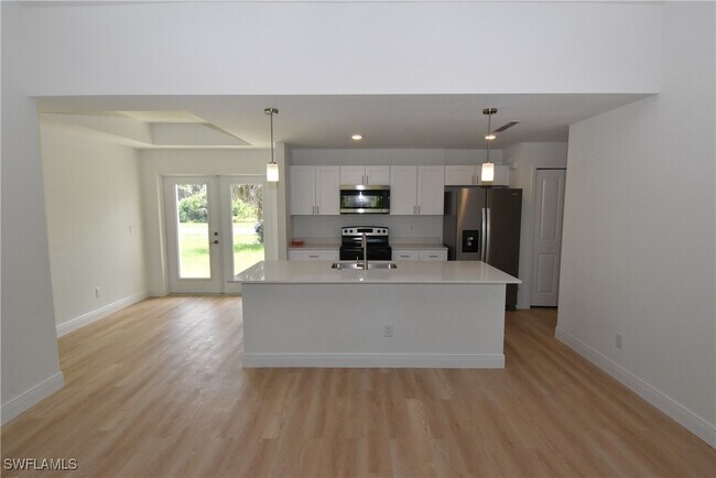 Photo - 208 Sunset Rd