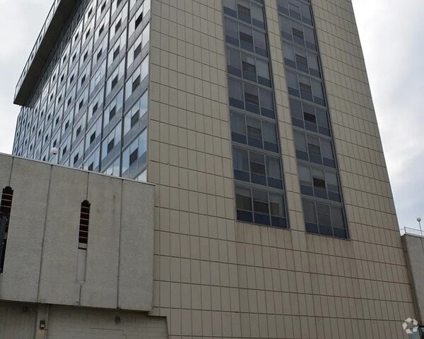 Building Photo - 7234 W North Ave Unit 604 Rental