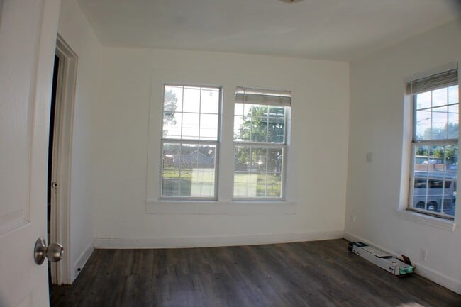 Photo - 508 N Wayside Dr