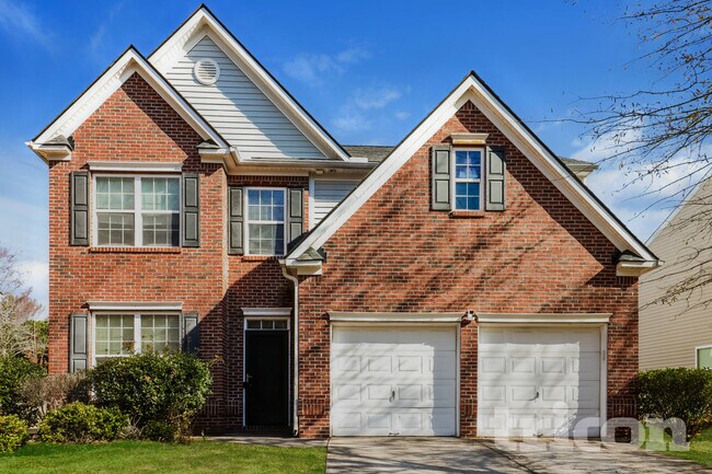 Building Photo - 203 Silver Arrow Cir