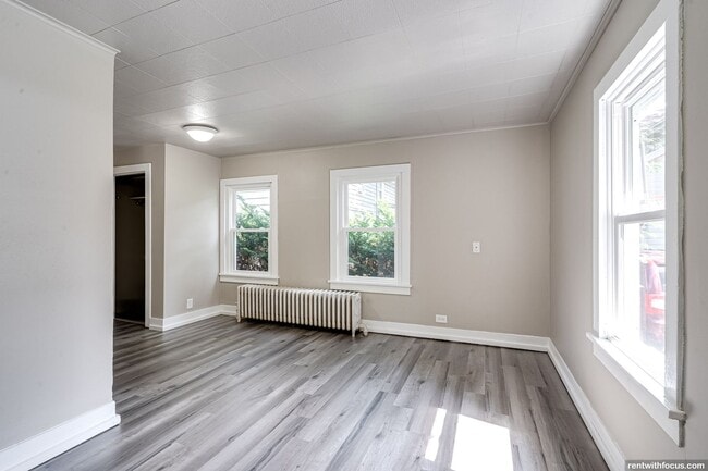 Photo - 579 Mt Vernon St