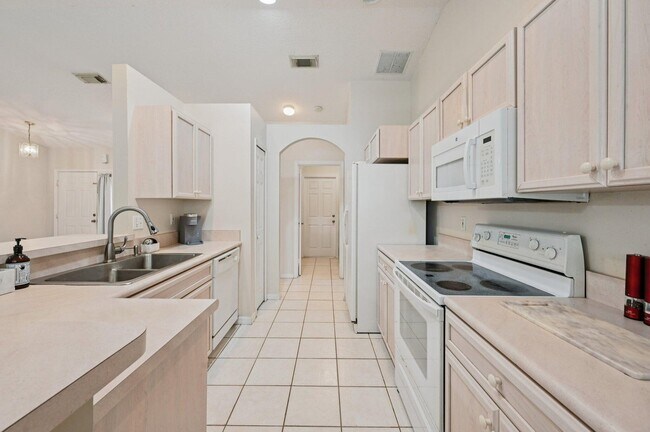 Photo - 5920 NW Wolverine Rd