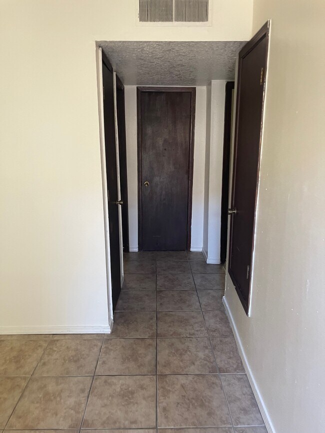 Photo - 13401 Fruit Ave NE Unit B