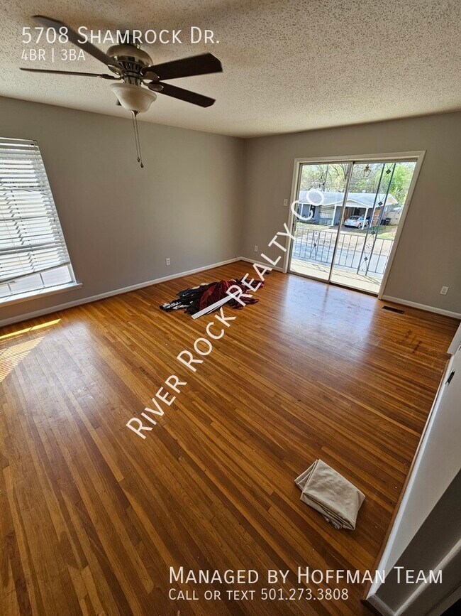 Photo - 5708 Shamrock Dr