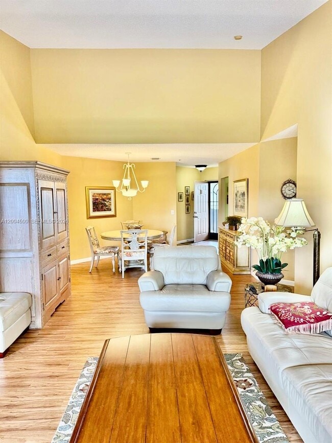 Building Photo - 5155 Europa Dr Unit U