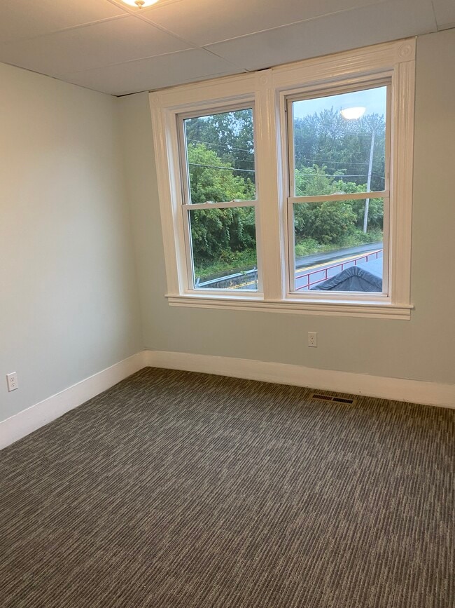 Bedroom - 114 Hampson St Unit 1st floor Rental