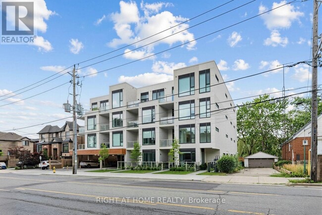 Photo - 722 Marlee Ave Unité 206