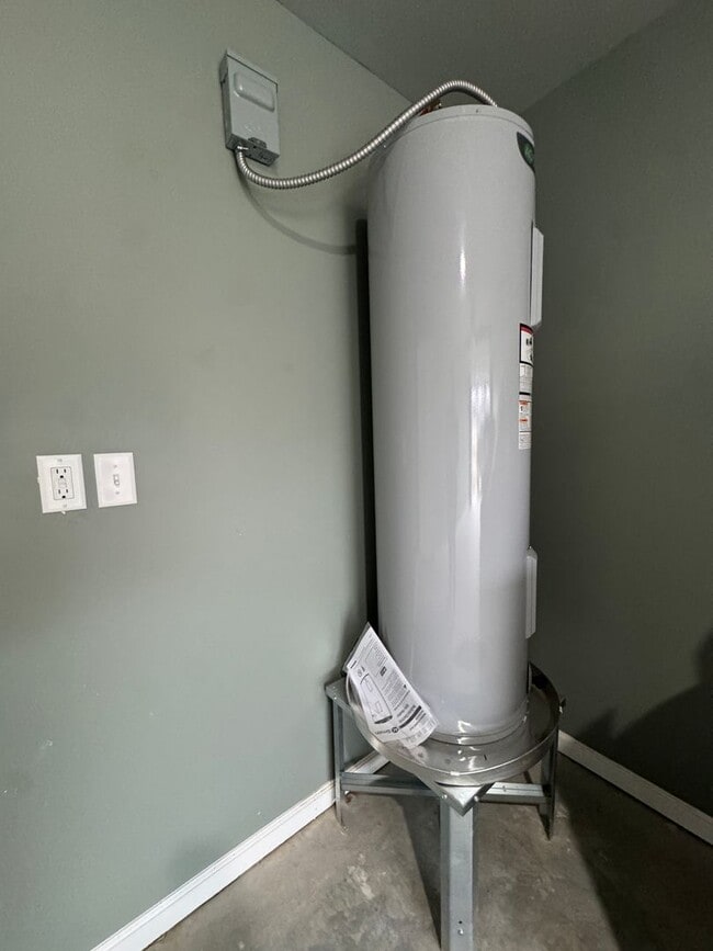 Photo - Brand New 3 Bed / 2 Bath In Trumann Available Now!