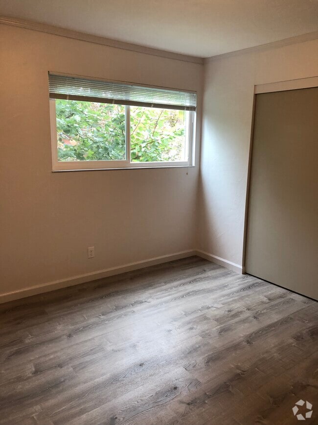 Building Photo - 4235 Montgomery St Unit B Rental