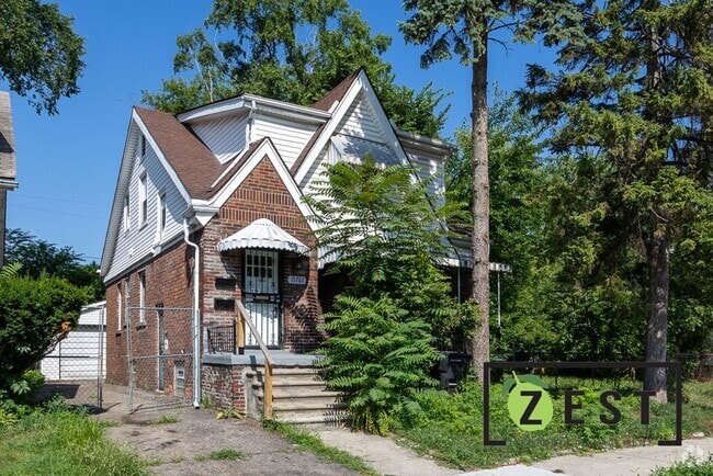 Building Photo - 15767 Pinehurst St Unit Lower Rental