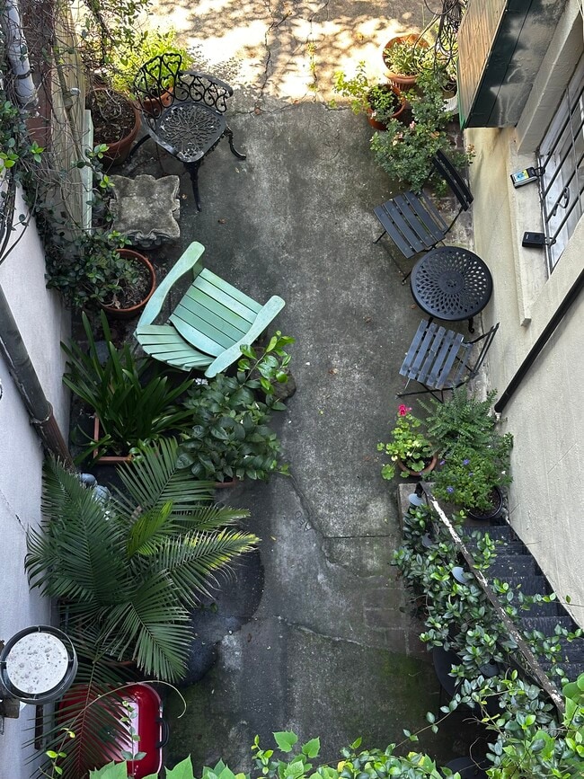 Photo - 219 Abercorn St Unit F2