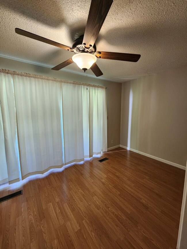 Photo - 70 Wilshire Heights Dr