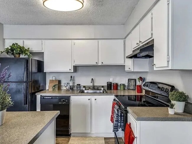 Photo - 3631 Callaghan Rd Unit Viva Max - 2 Bedroom