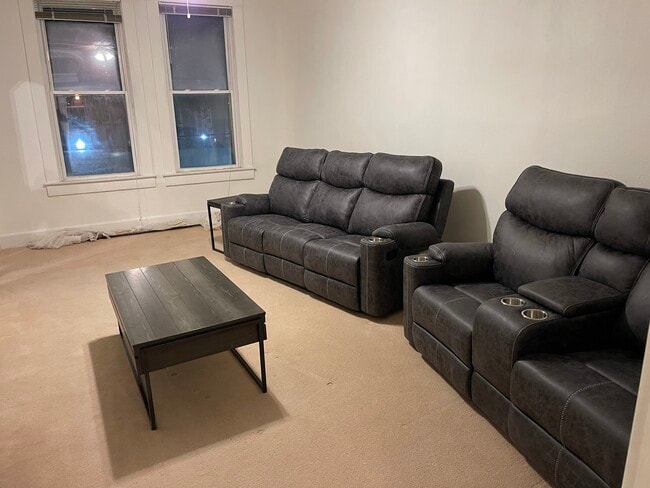 Photo - 106 N Main St