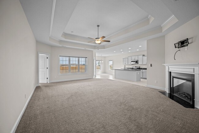 Photo - 505 E Black Water Ln