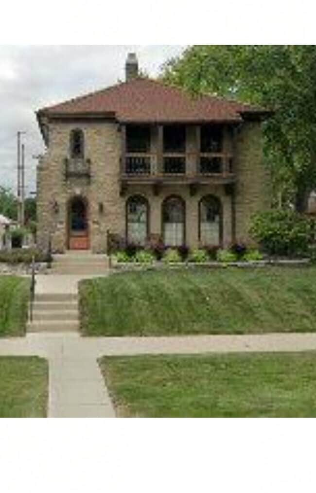 Building Photo - 2719 N Avondale Blvd Rental